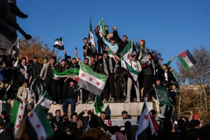 Rebeldes derrocan a presidente de Siria, al-Assad abandona el país