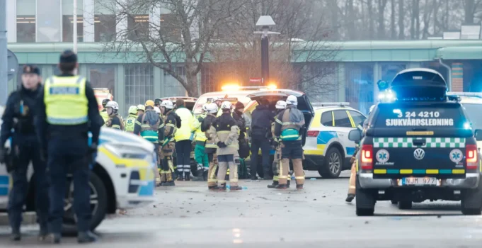 Deja 10 muertos peor tiroteo masivo en historia de Suecia