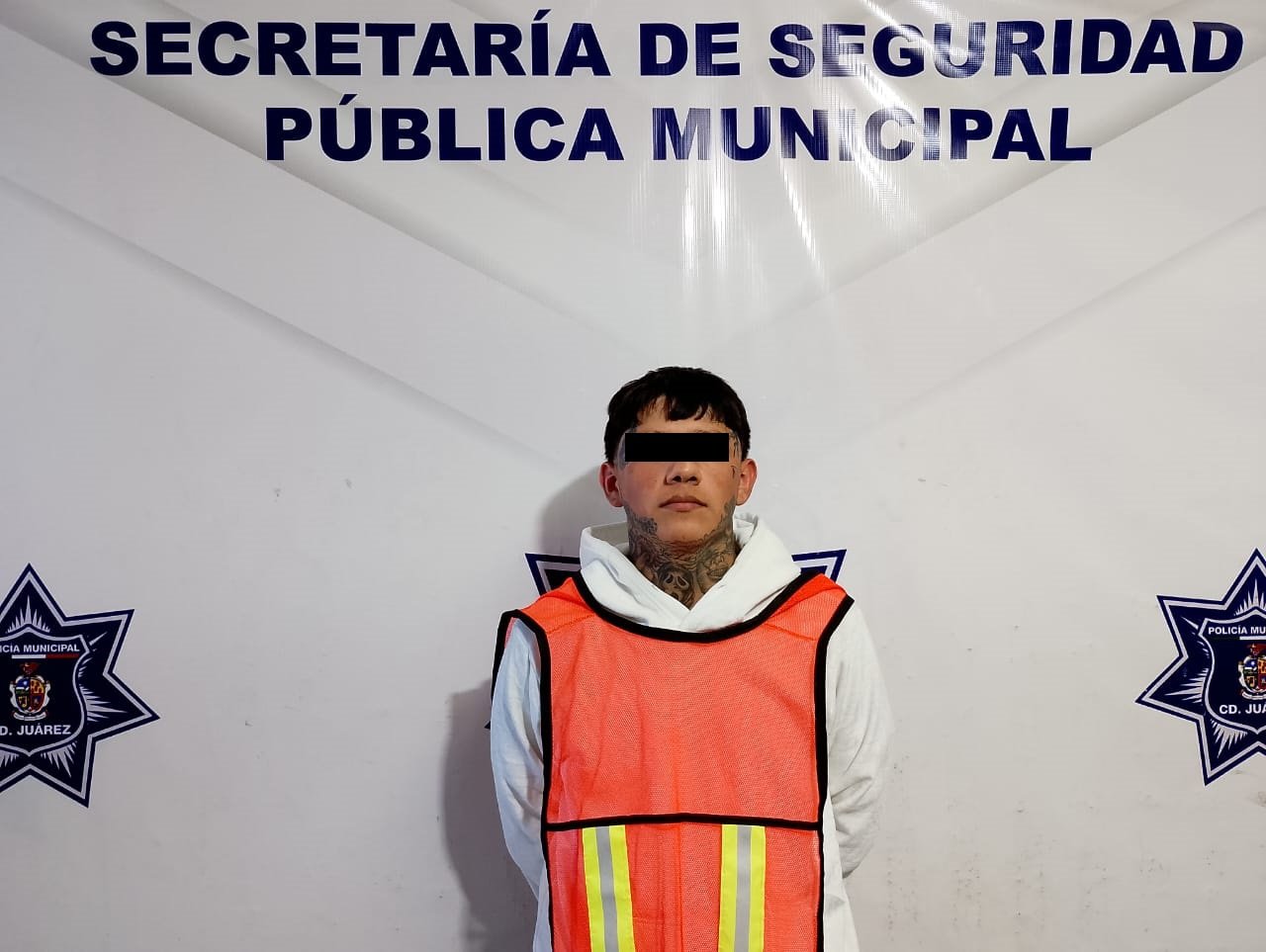 Arrestan a sujeto y a dos adolescentes acusados por golpear a hombre Arrestan a sujeto y a dos adolescentes acusados por golpear a hombre