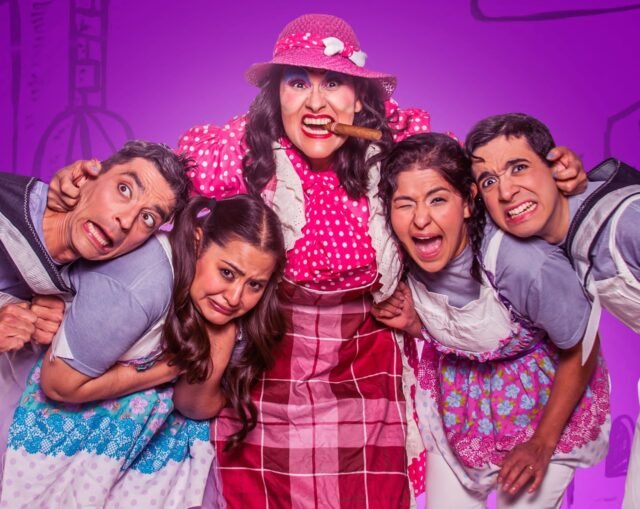 TELON-LA PEOR SEÑORA DEL MUNDO-03B