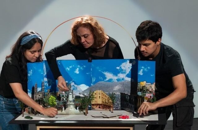 TELÓN DE ARENA-SUEÑOS PARA UNA CIUDAD PERDIDA-04A