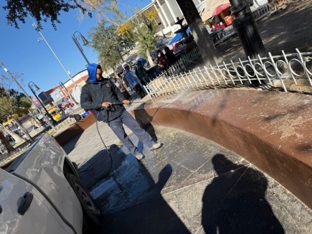 69385bfa89c82__69385bfa89c83