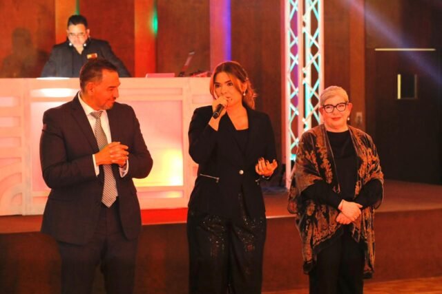 693c57adb229d__693c57adb229e