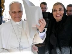 Maru Campos participa en la audiencia con el Papa León XIV