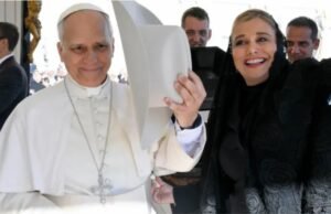 Maru Campos participa en la audiencia con el Papa León XIV