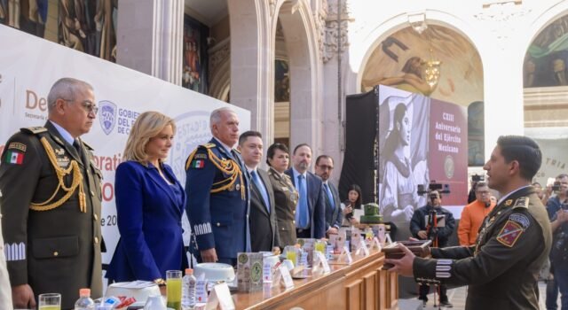 Maru Campos conmemora al Ejército Mexicano en su 113 aniversario