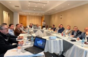 Maru Campos sostiene reunión de trabajo con su Gabinete en Ciudad Juárez