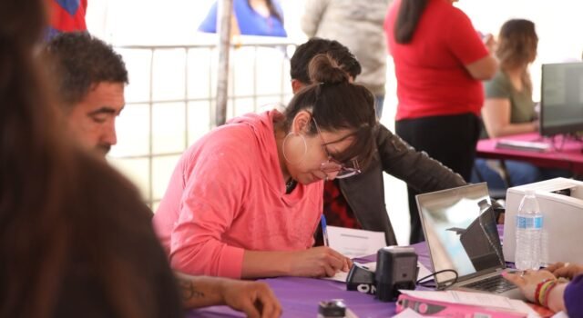 Otorgan dependencias municipales sus servicios a vecinos de la colonia Tierra y Libertad