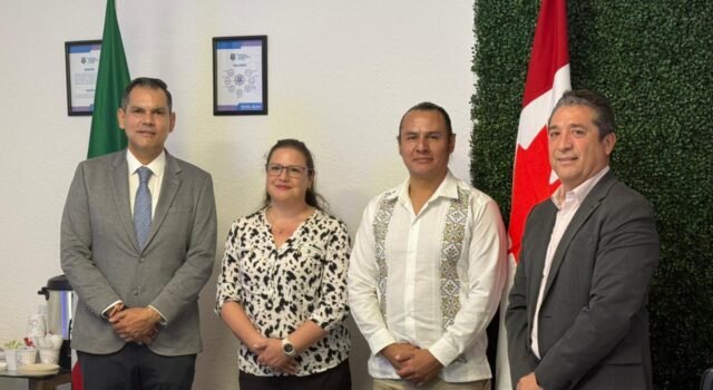 Presenta Gilberto Loya Plataforma Centinela a representantes de la Embajada de Canadá en Ciudad Juárez