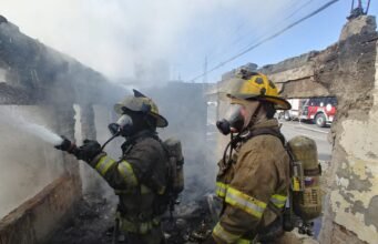 Controlan incendio en finca abandonada en la colonia La Cuesta II
