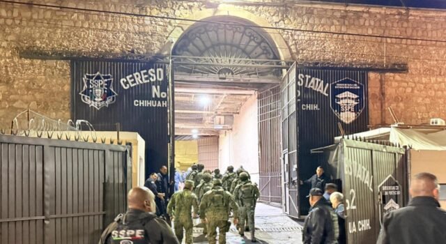 Refuerza Gilberto Loya operativos en CERESO No. 2 con revisión extraordinaria