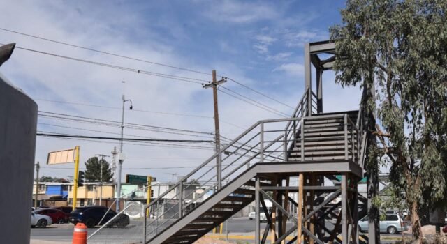 Construye Obras Públicas nuevos puentes peatonales para reforzar la seguridad