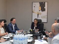 Maru Campos da seguimiento a desplazamiento en Cinco Llagas