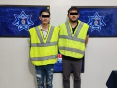 Detienen a dos hombres por robo y daños en bar de plaza Portales