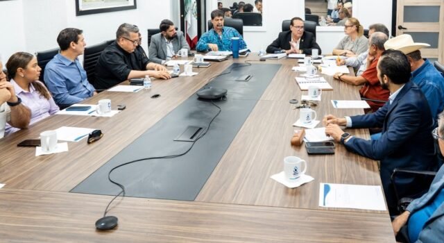 Presentan terna de aspirantes a la Dirección Ejecutiva de la JMAS