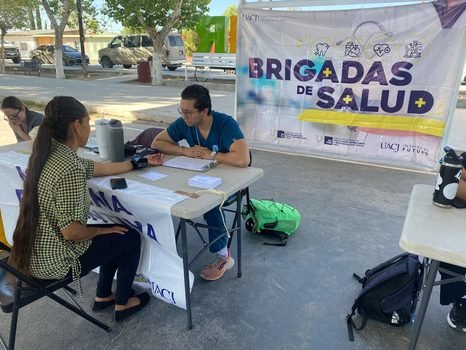 Alumnos comprometidos con la sociedad y su vocación