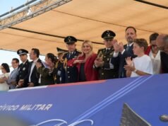 Maru Campos encabeza desfile por el 216 Aniversario de la Independencia de México
