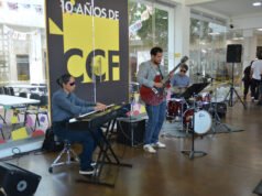 Adultos mayores disfrutan de la cultura y aprendizaje en el Centro Cultural de las Fronteras