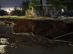 Diez personas evacuadas por socavón; Protección Civil reporta intensa jornada