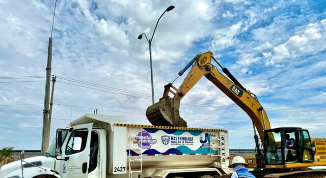 Inicia JMAS trabajos de bacheo sobre Cuatro Siglos