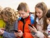 Unión Europea propone prohibir redes sociales a los menores de 13 años