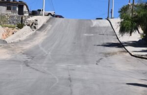 Repavimentan vialidad en la colonia Puerto Anapra